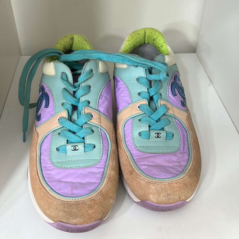 Chanel sneakers i have dust bag